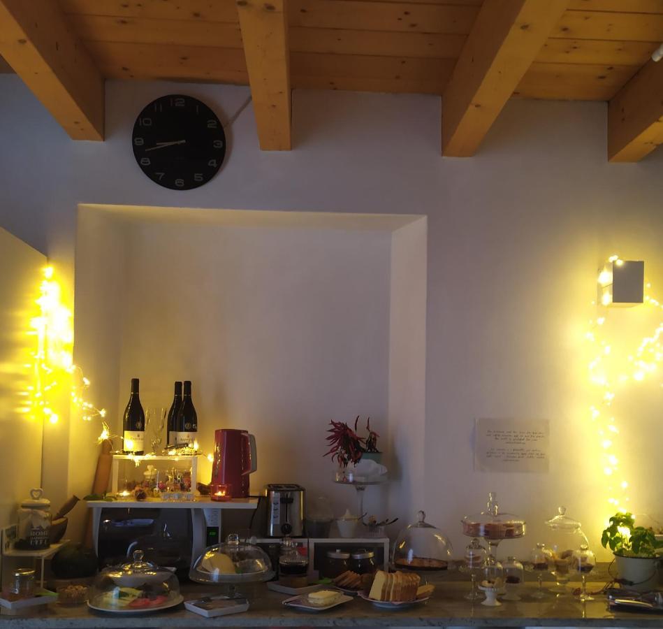 Il Balcone Sul Couette-café 2*